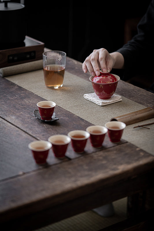 Premium Traditional Chinese Ceramic Gaiwan-Lang Hong (Red)