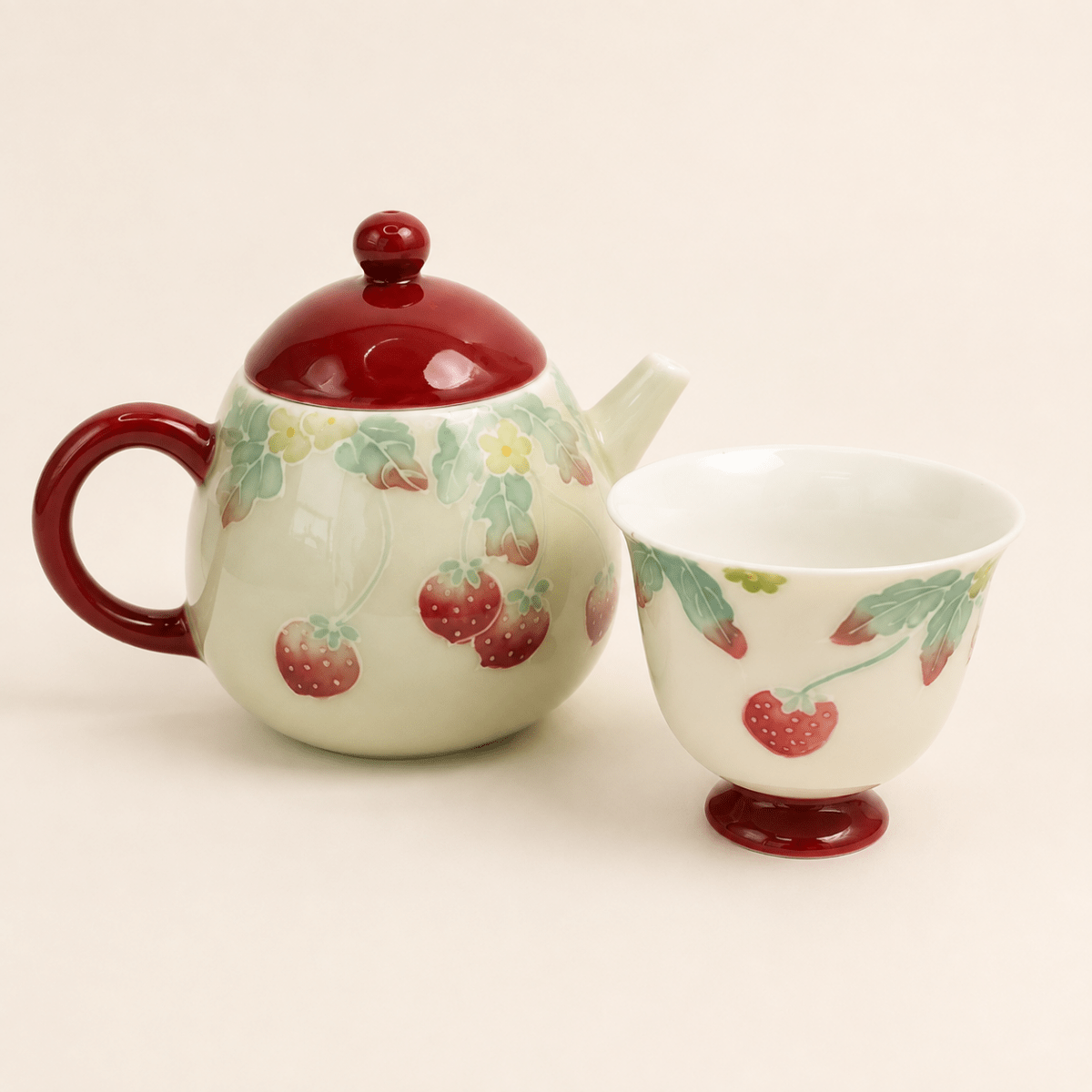 Strawberry gaiwan for tea